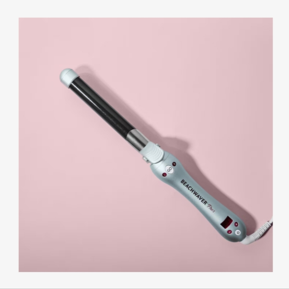 NWT Beachwaver Pro 1.25 Rotating Curling Iron